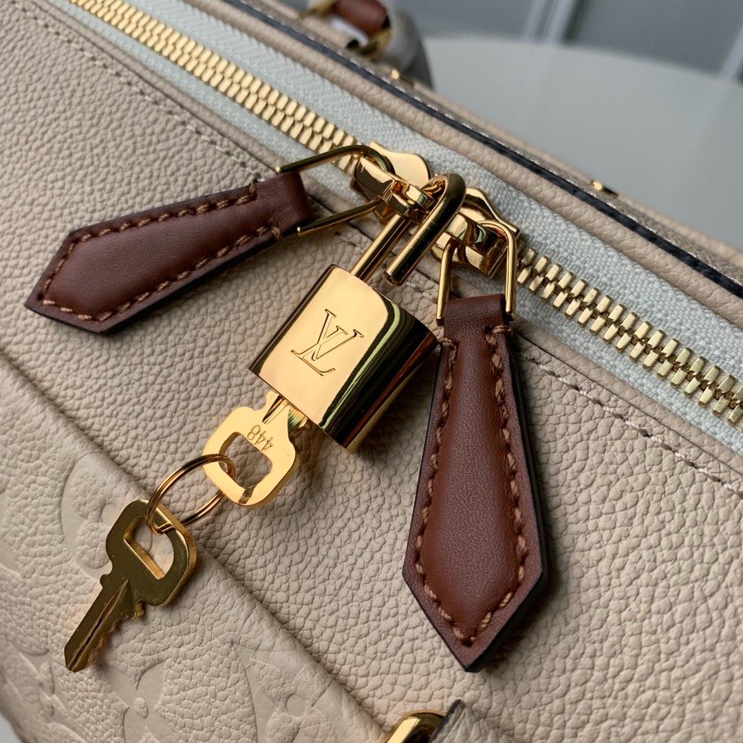 L0vis Vvtt0n embossed leather Speedy 25 Handbag