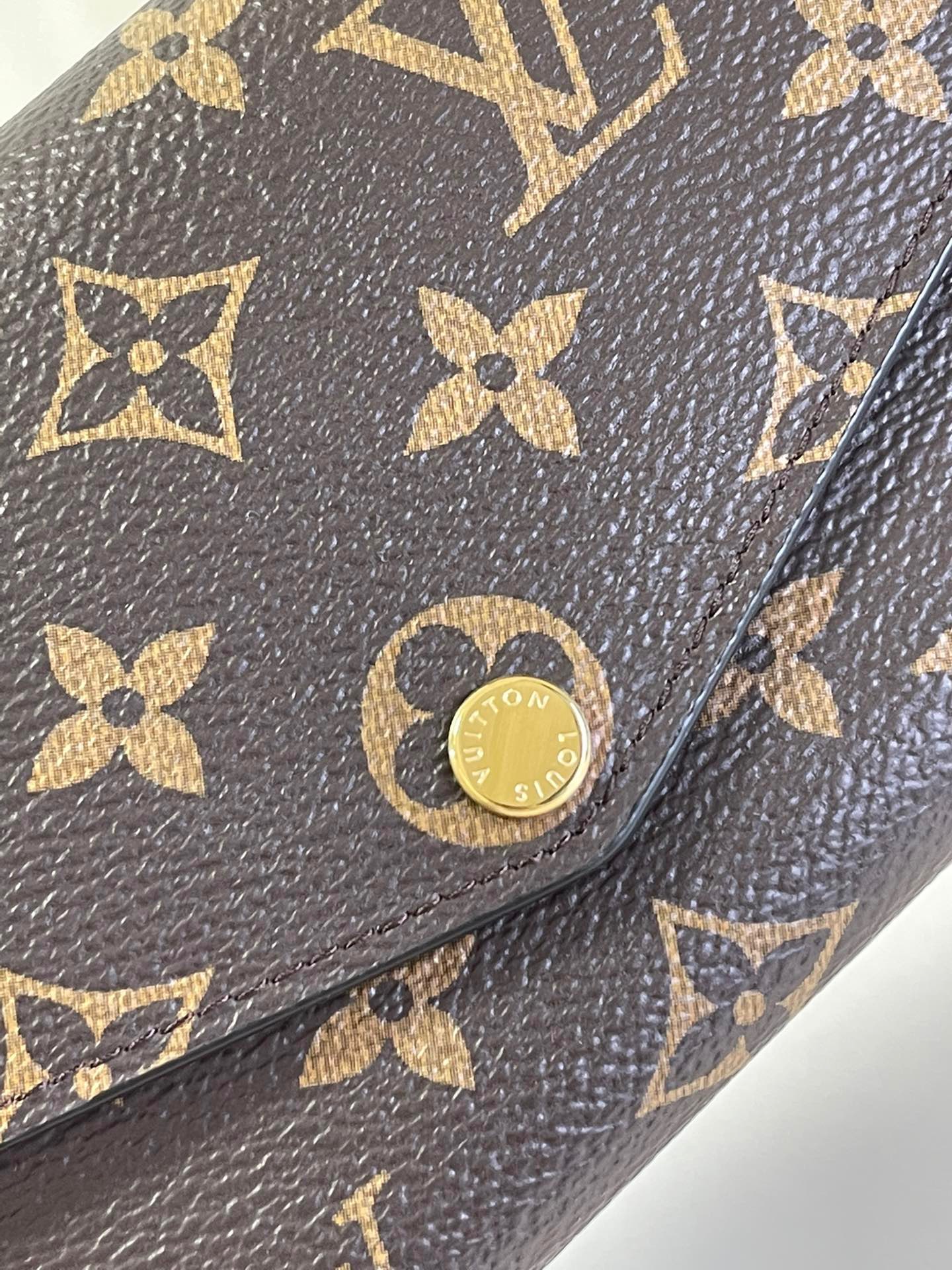 Bagsaaa L0vis Vvtt0n Sarah Wallet Brown - 19 x 10.5 x 2.5 cm