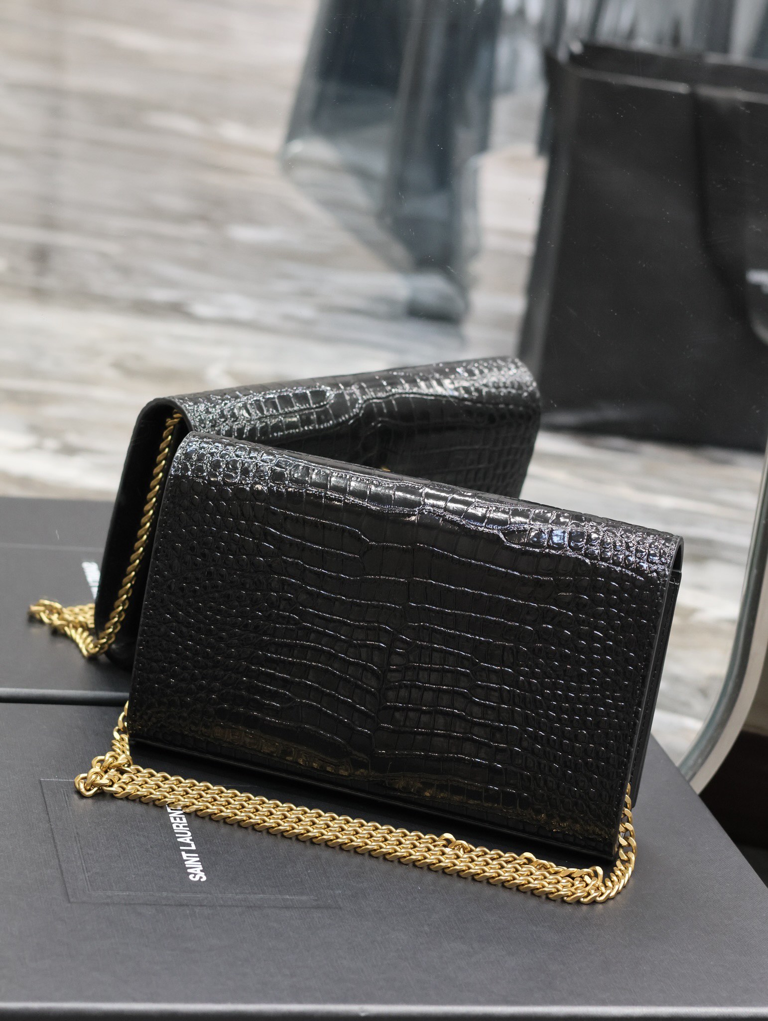 Bagsaaa Y51 Kate Croc Embossed BLack Gold Hardware - 23x14x3cm