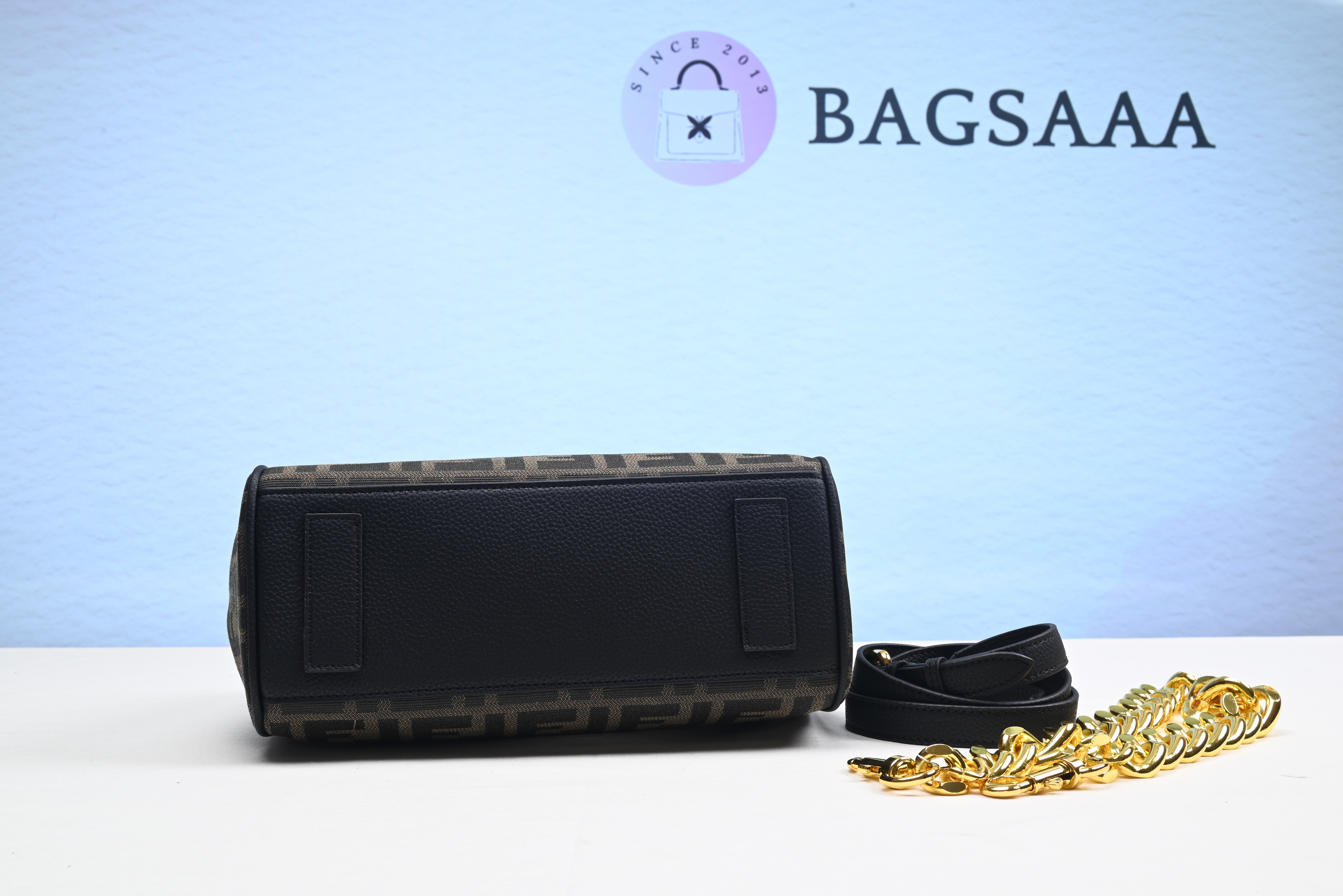 BAGSAAA FENDACE LA MEDUSA MEDIUM FF Logo HANDBAG Bag