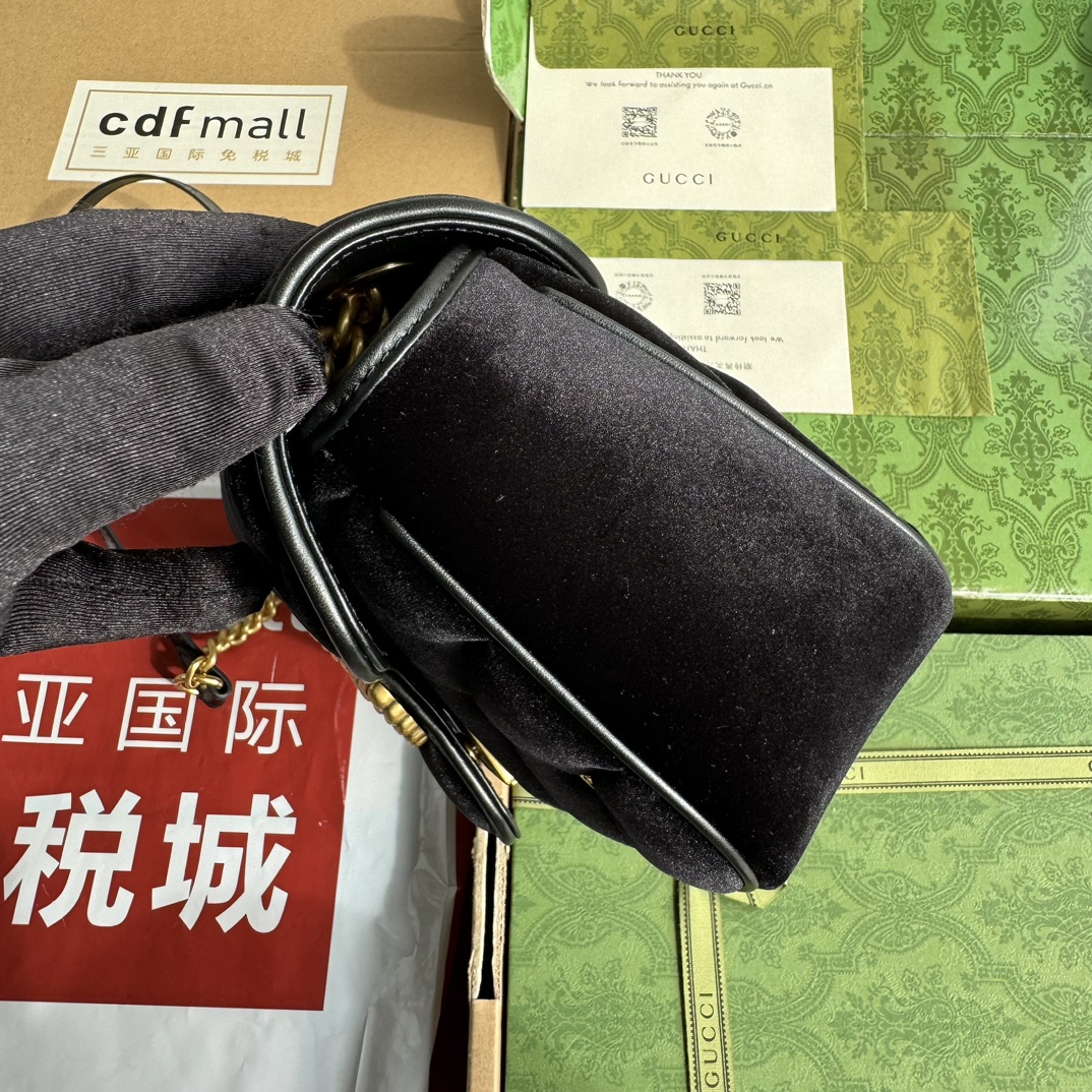 Bagsaaa Gvc*1 GG Marmont Small Shoulder Bag Black Velvet 443497 - 26x15x7cm