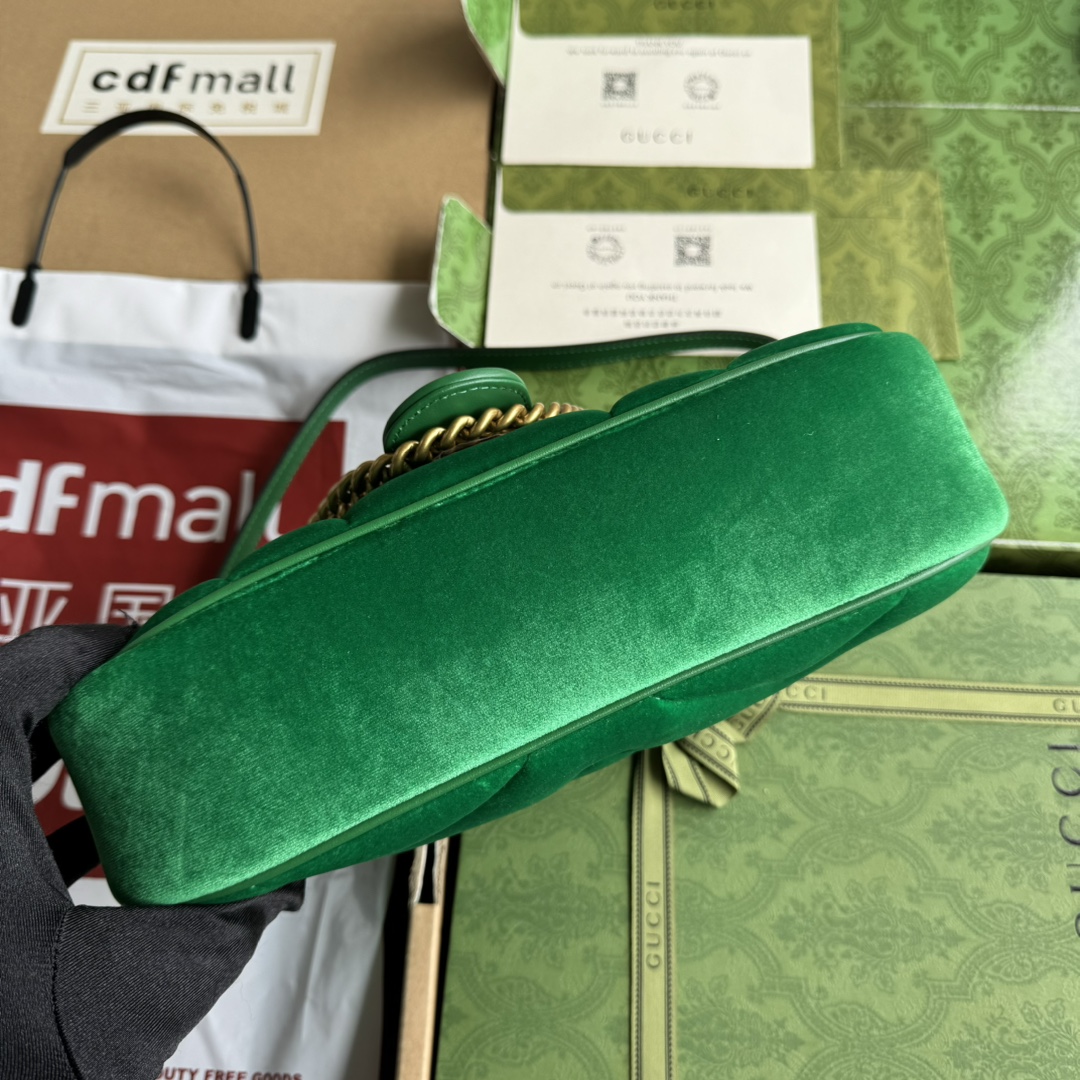 Bagsaaa Gvc*1 GG Marmont Small Shoulder Bag Green Velvet 443497 - 26x15x7cm