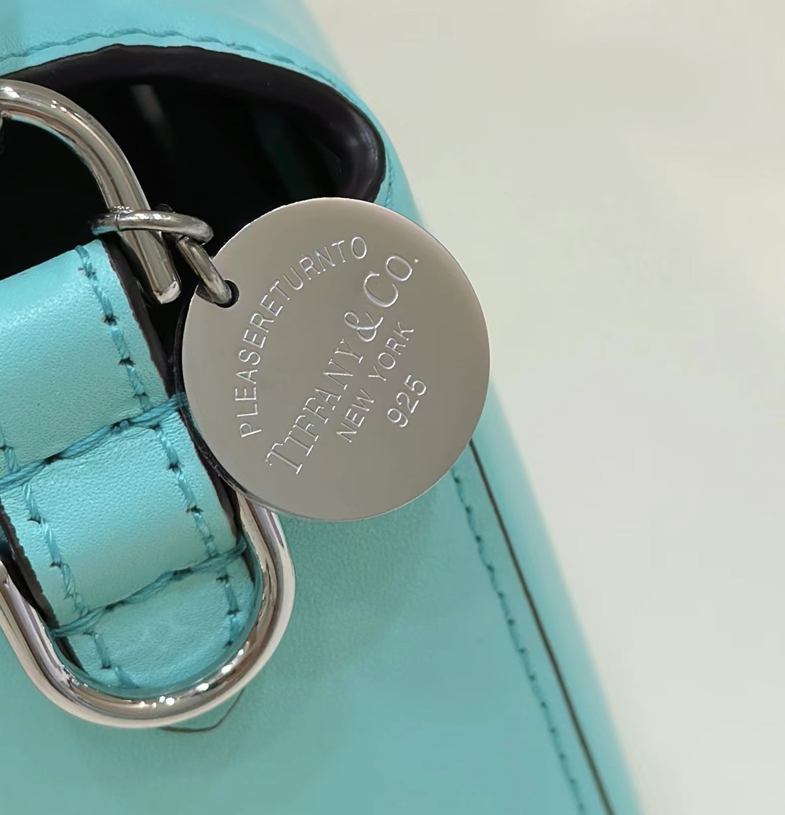 Bagsaaa F**di x T*f*ny & Co Baguette In Blue Leather