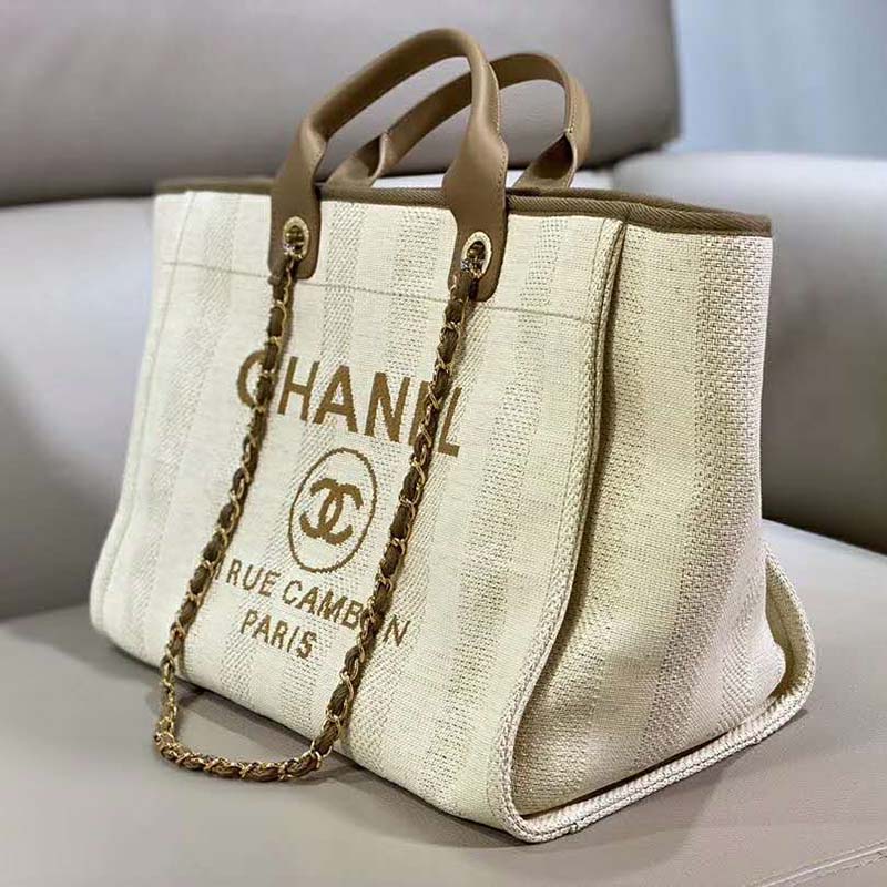 Bagsaaa Ch**el Deauville Shopping Bag in Cream - 30 × 39 × 22 cm