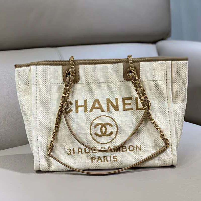 Bagsaaa Ch**el Deauville Shopping Bag in Cream - 30 × 39 × 22 cm