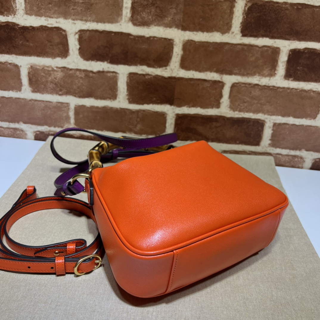 Bagsaaa Gvc*1 Diana small shoulder bag 746251 orange - 24x15x5cm
