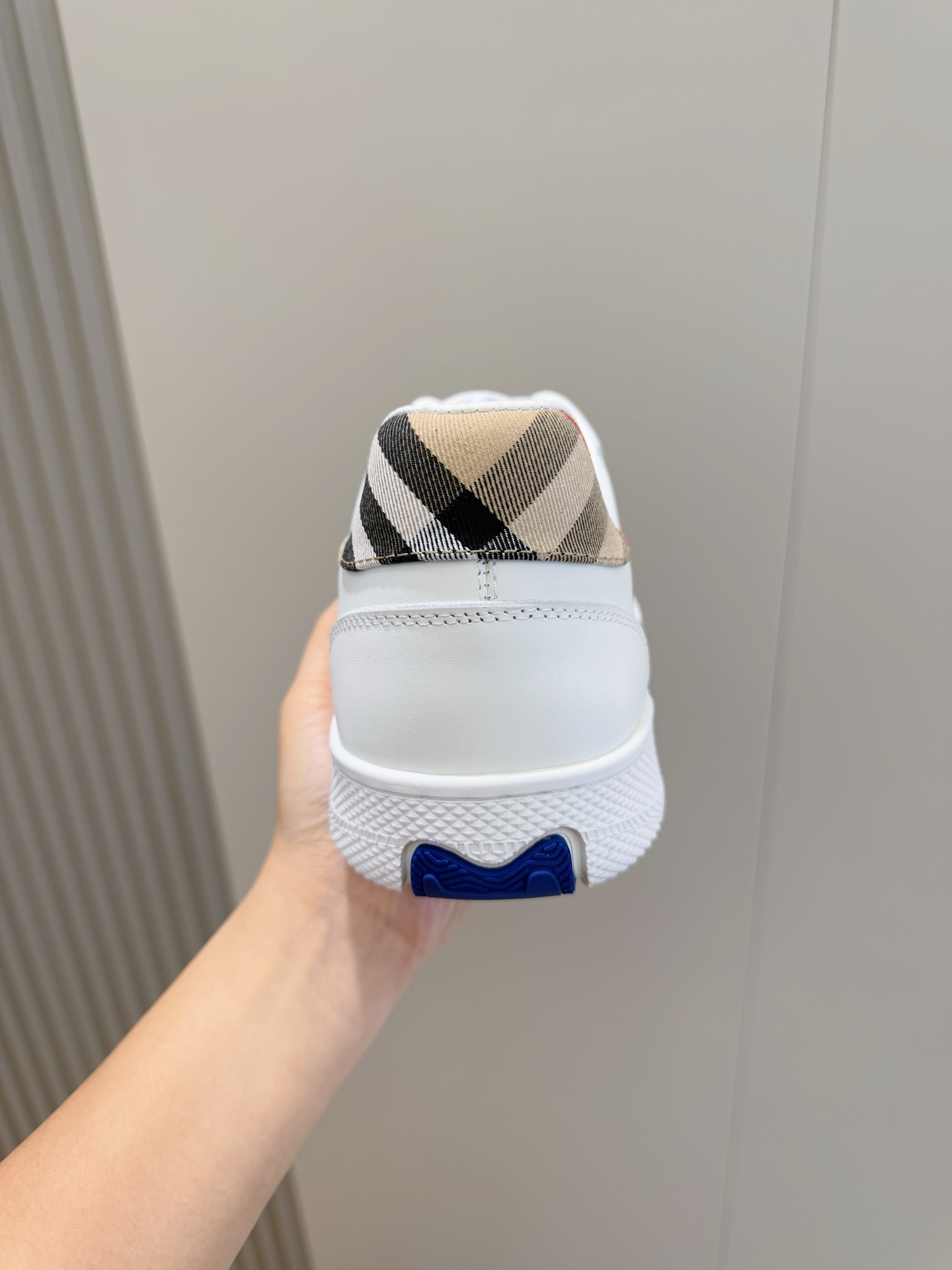 Bagsaaa Bv*b*rry Leather and Check Terrace Sneakers White