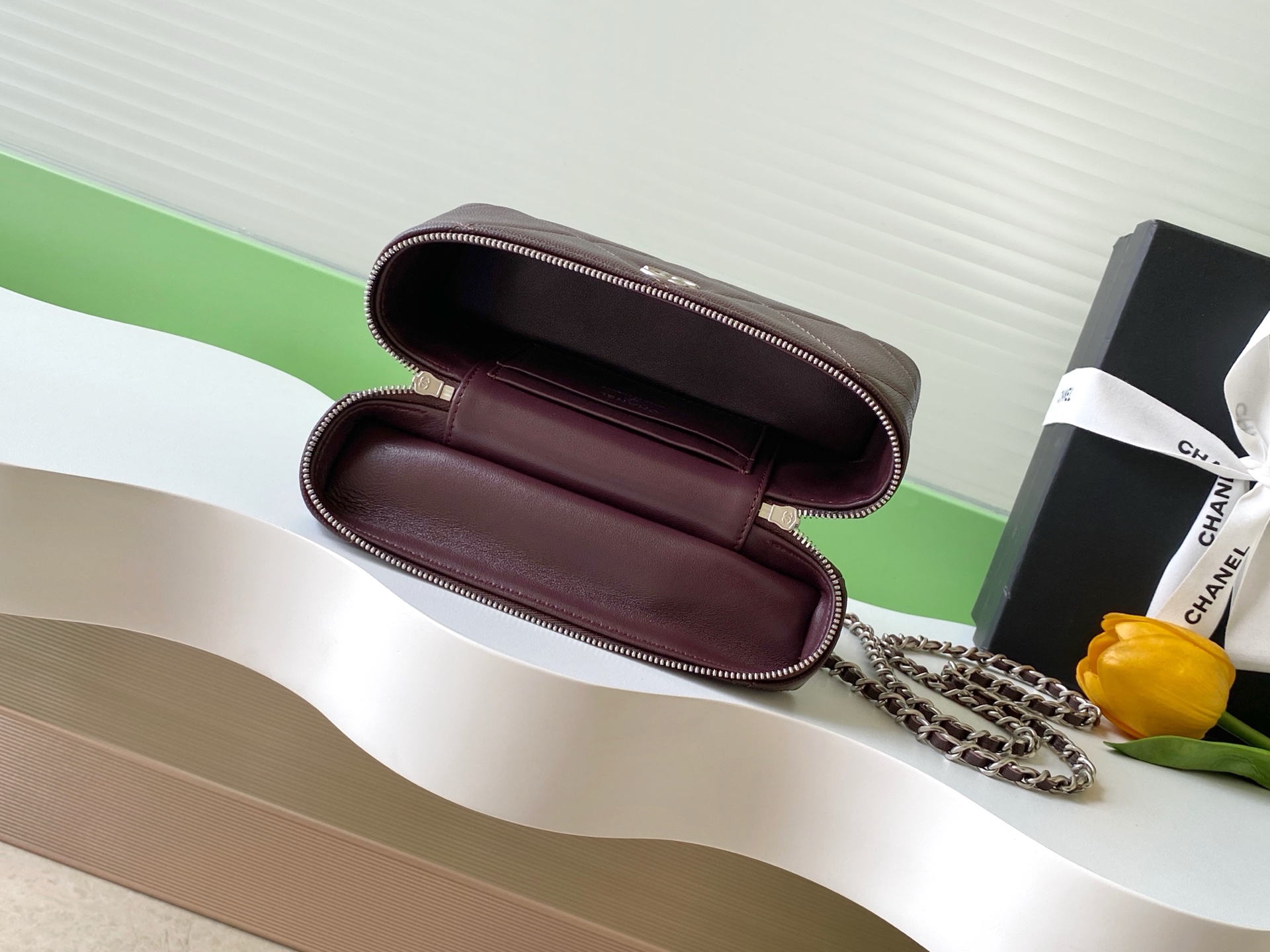 Bagsaaa Ch**el Vanity with Chain AP4936 Dark Brown - 19.5cm